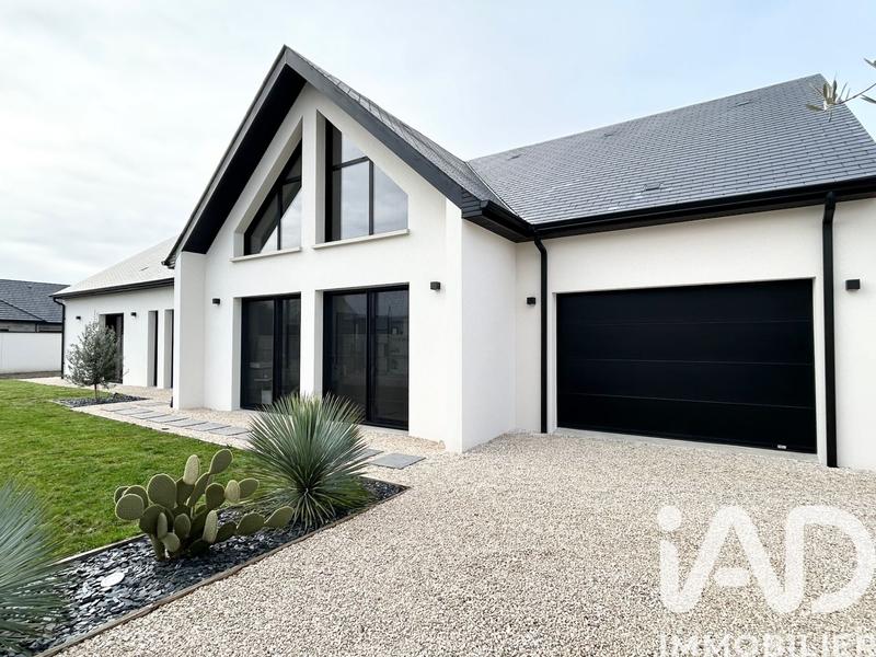 Maison - 187 m² - 9 pièces