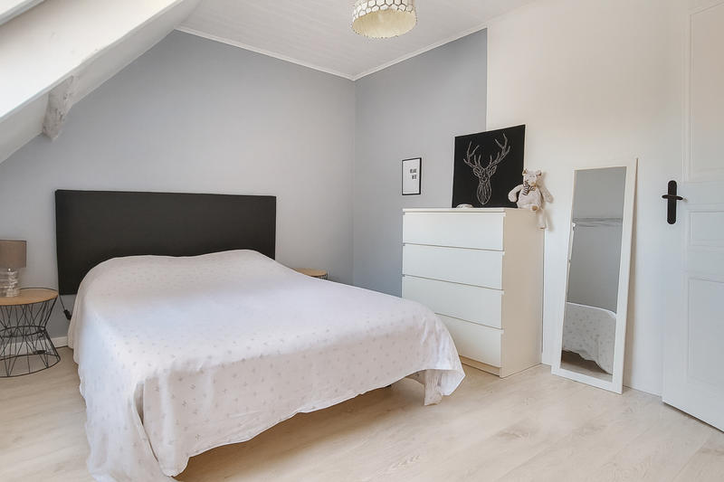 Maison - 149 m² - 8 pièces