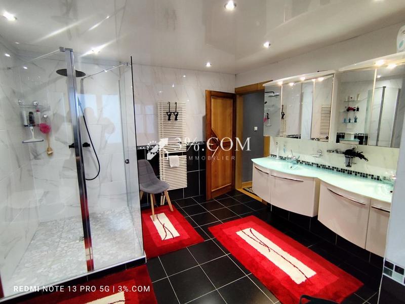 Propriété - 525 m² - 15 pièces