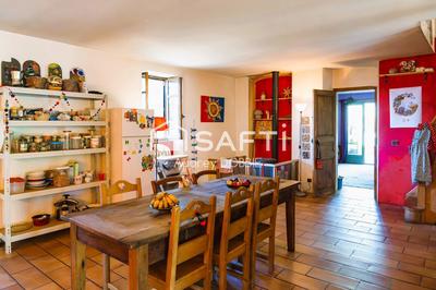 Maison - 195 m² - 8 pièces