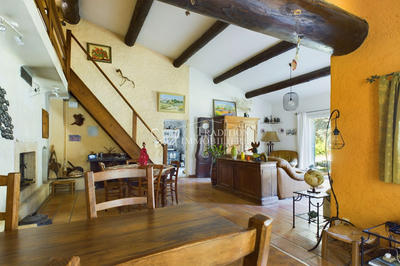 Maison - 160 m² - 5 pièces