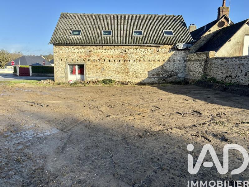 Maison - 270 m² - 2 pièces