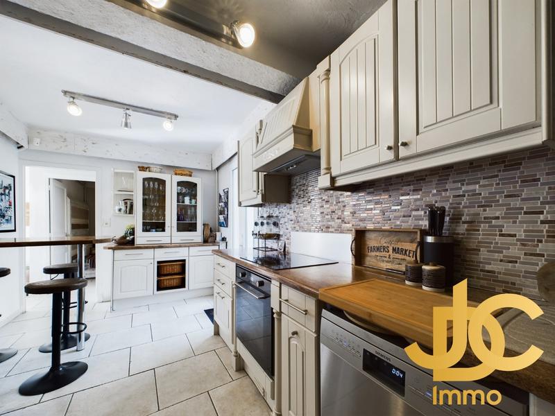 Maison - 112 m² - 5 pièces