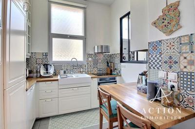 Maison - 101 m² - 5 pièces