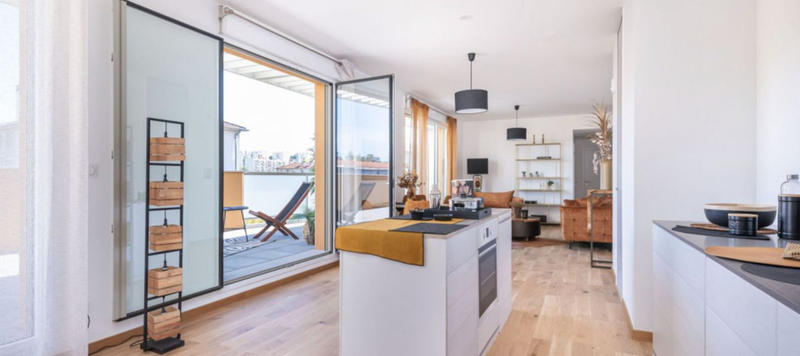 Appartement - 90 m² - 4 pièces