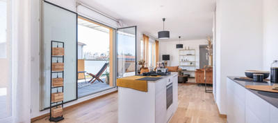 Appartement - 90 m² - 4 pièces