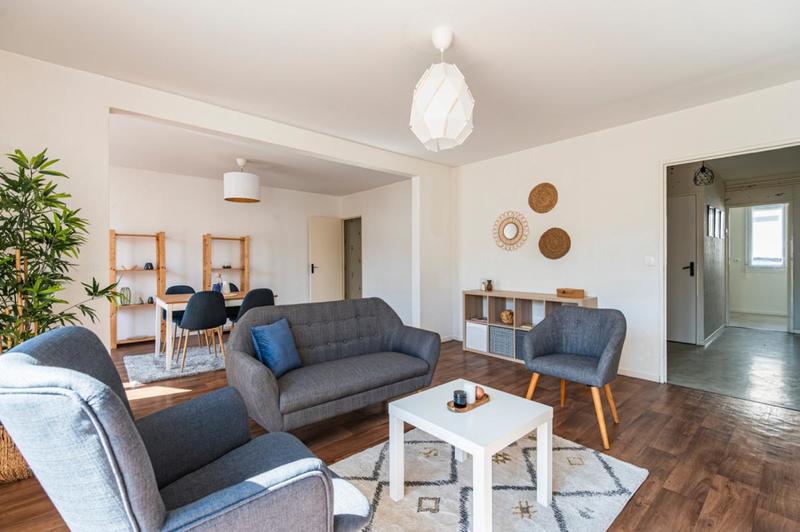 Appartement - 104 m² - 4 pièces