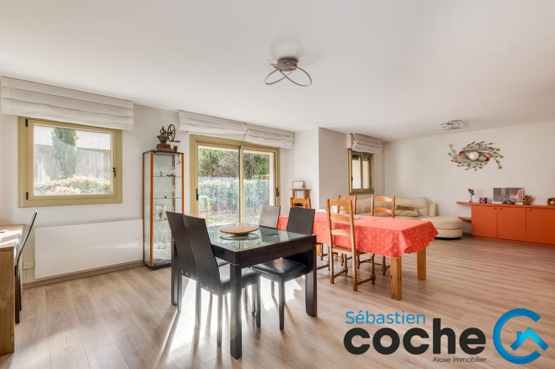 Appartement - 111 m² - 4 pièces