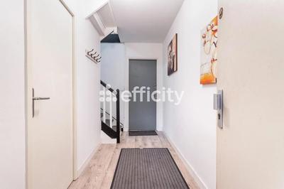 Appartement - 120 m² - 5 pièces