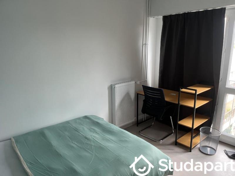 Chambre - 12 m² - 1 pièce
