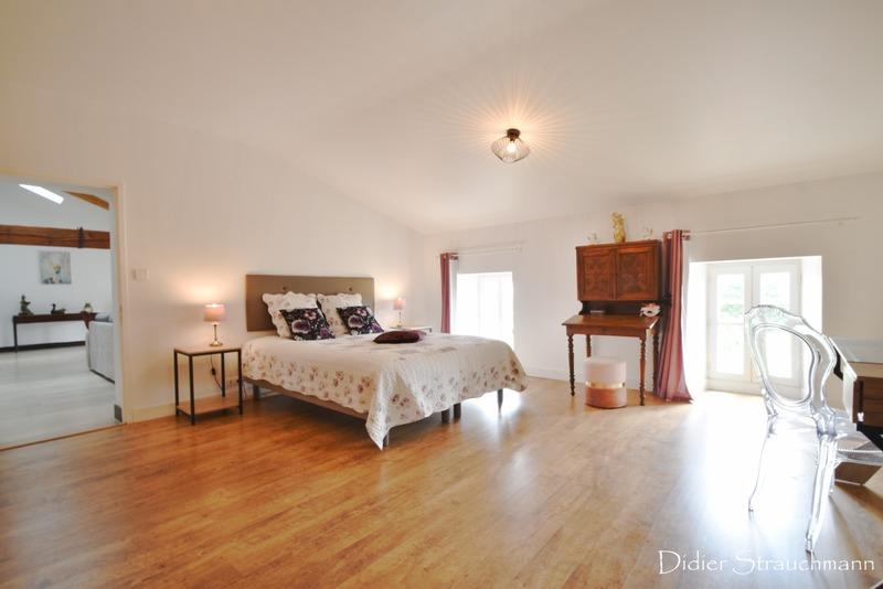 Immeuble - 300 m² - 9 pièces