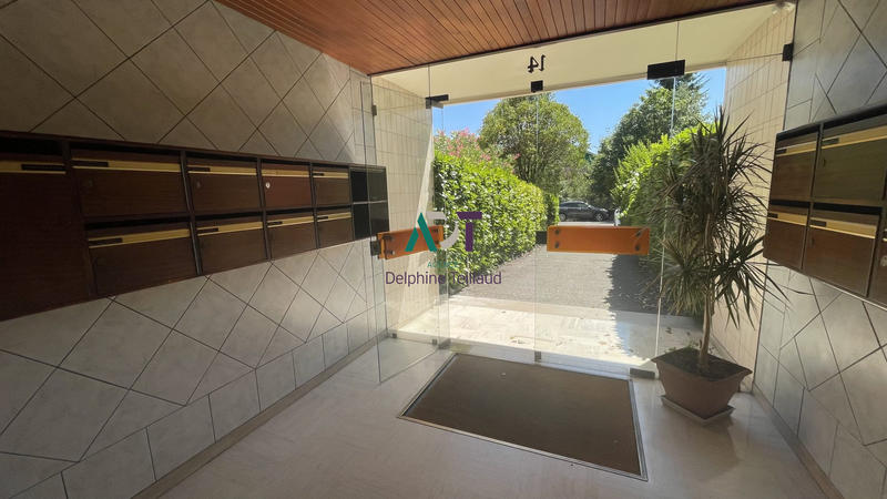 Appartement - 110 m² - 5 pièces