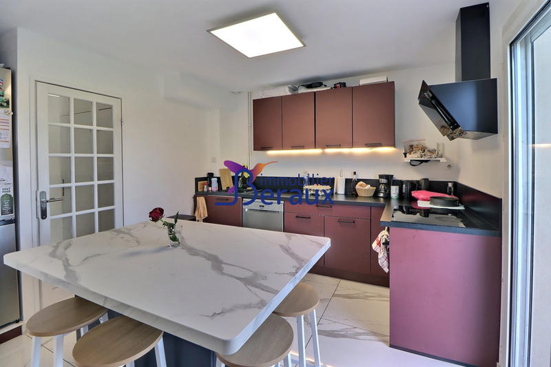 Maison - 95 m² - 4 pièces