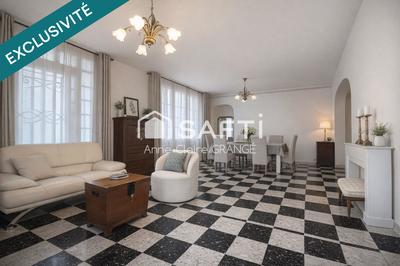 Maison - 142 m² - 7 pièces