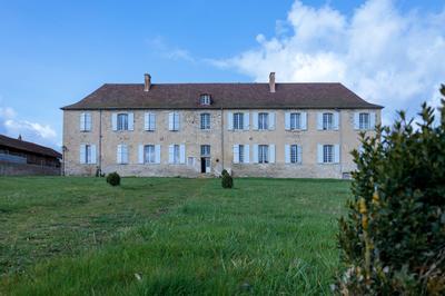 Propriété - 112 m² - 6 pièces