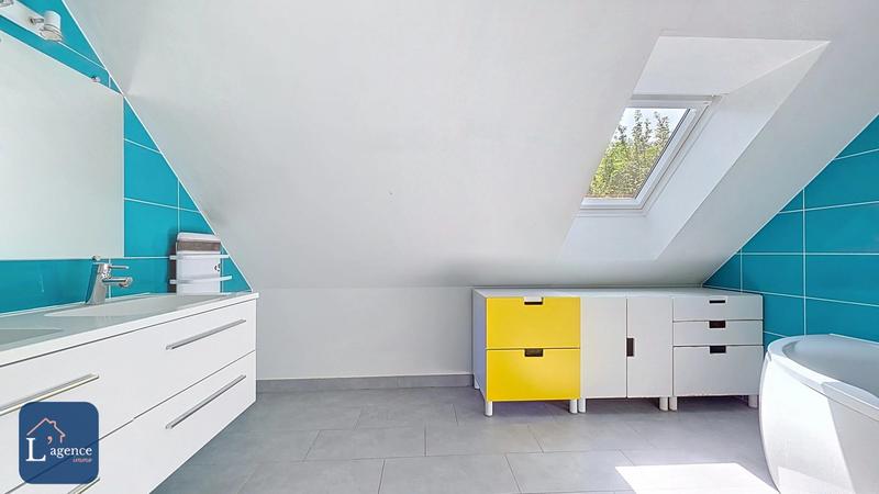 Maison - 231 m² - 6 pièces