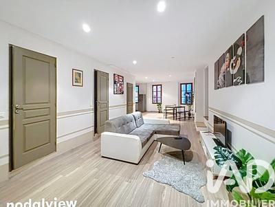 Appartement - 93 m² - 3 pièces