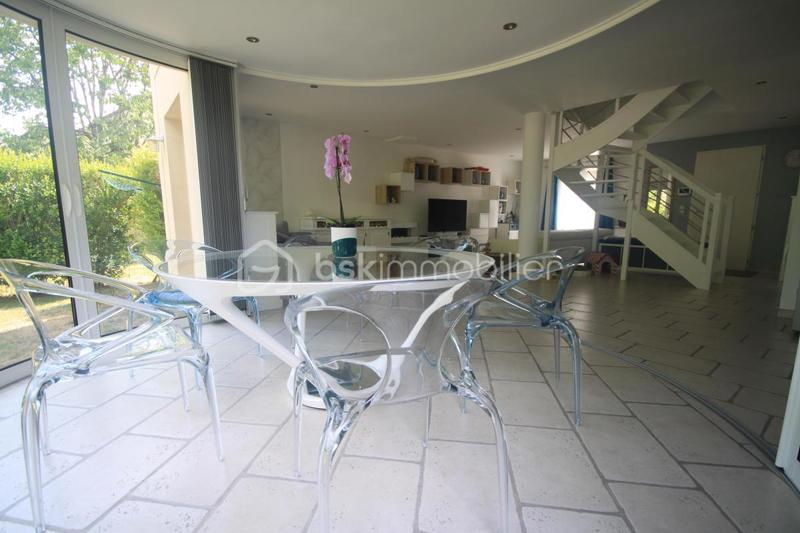 Maison - 150 m² - 6 pièces