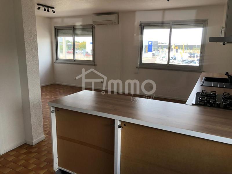 Bureau - 111 m² - 4 pièces