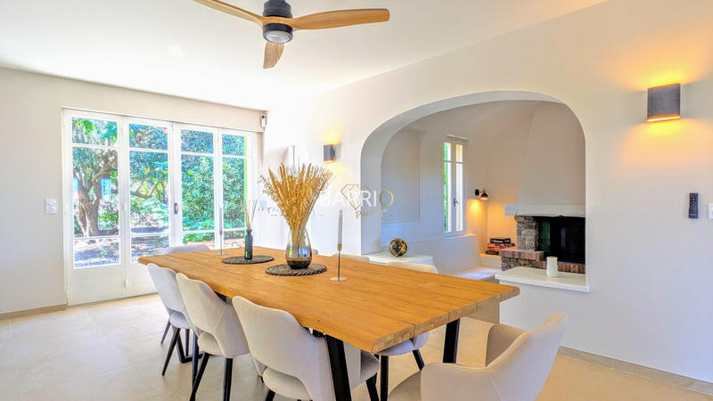 Villa - 280 m² - 9 pièces