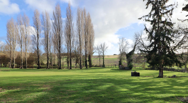 Maison - 247 m² - 10 pièces