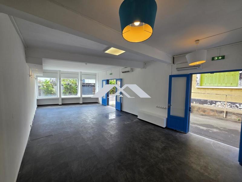 Local commercial - 67 m²