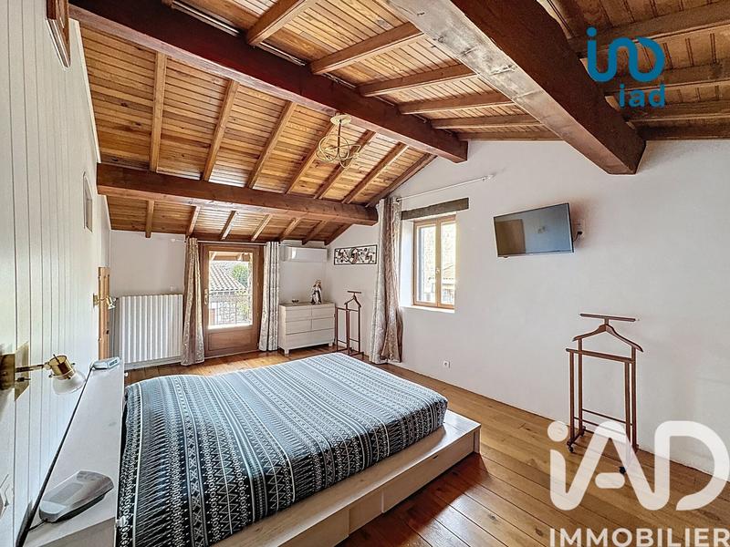 Maison - 204 m² - 8 pièces