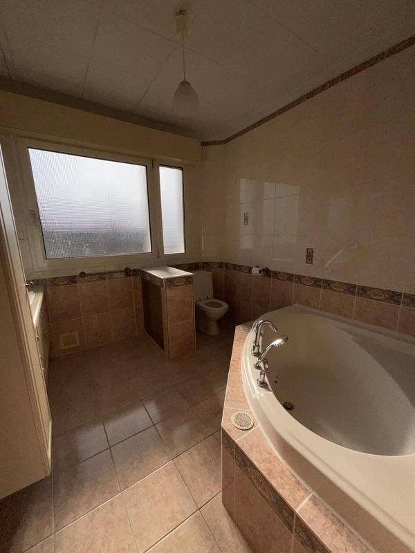 Maison - 137 m² - 5 pièces