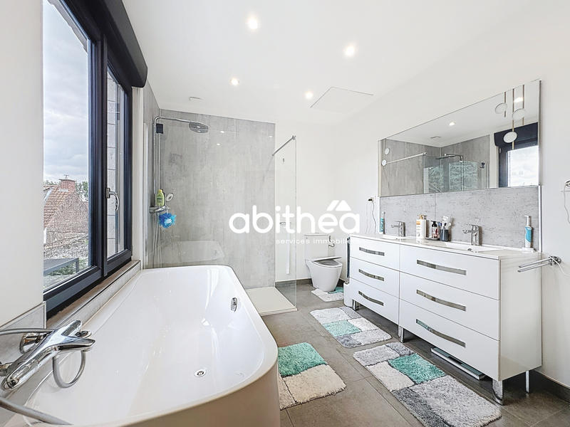 Maison - 168 m² - 5 pièces