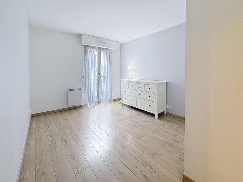 Appartement - 92 m² - 4 pièces