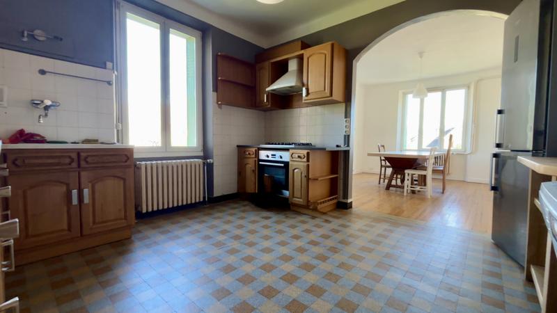 Maison - 150 m² - 7 pièces