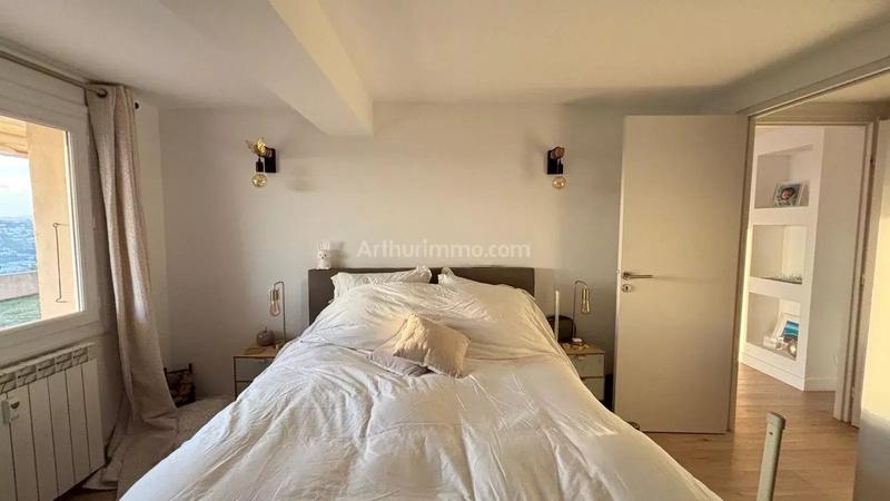 Appartement - 105 m² - 4 pièces