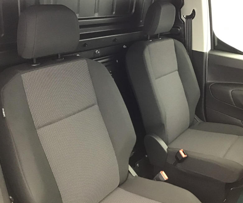 Peugeot Partner III 1.5 Bluehdi 130 s&amp;S Standard 650kg Premium 3pl