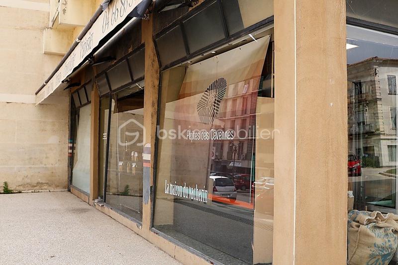 Local commercial - 120 m²