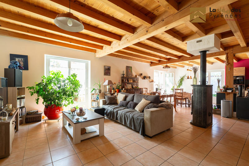 Maison - 140 m² - 6 pièces