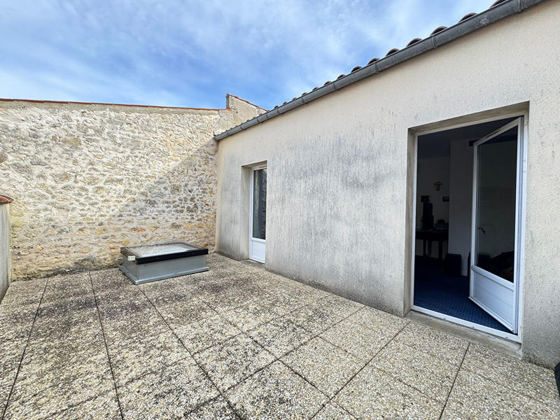 Maison - 308 m² - 9 pièces