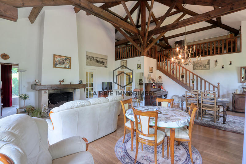 Maison - 122 m² - 5 pièces