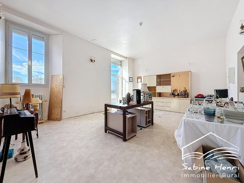 Maison ancienne - 302 m² - 12 pièces