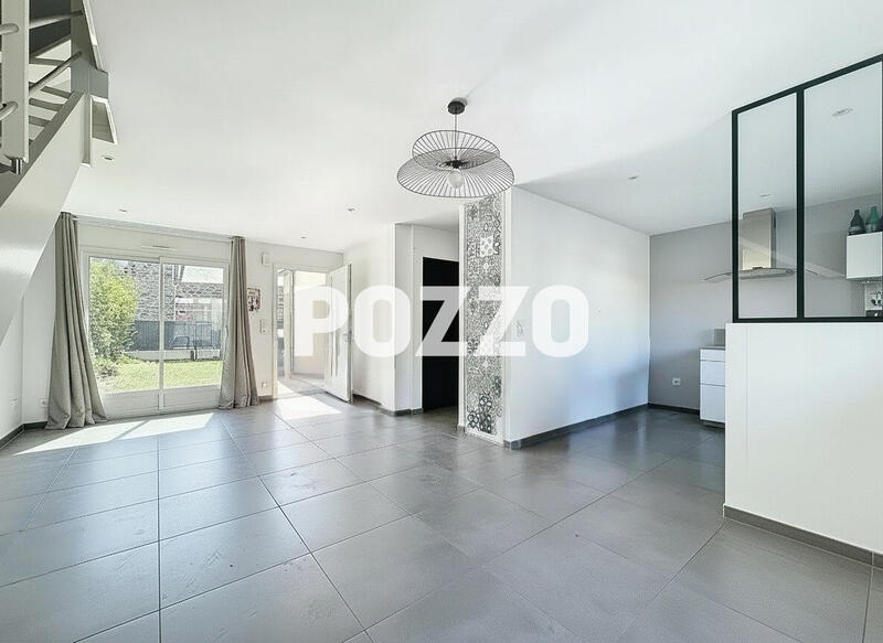 Maison - 81 m² - 5 pièces