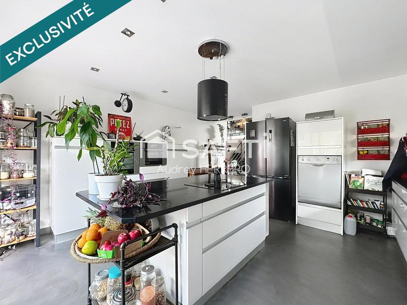 Maison - 163 m² - 5 pièces