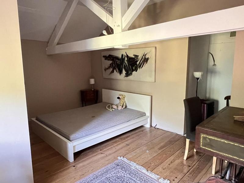 Maison - 430 m² - 10 pièces