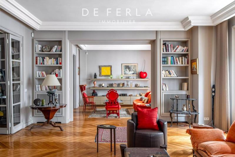 Appartement - 245 m² - 7 pièces