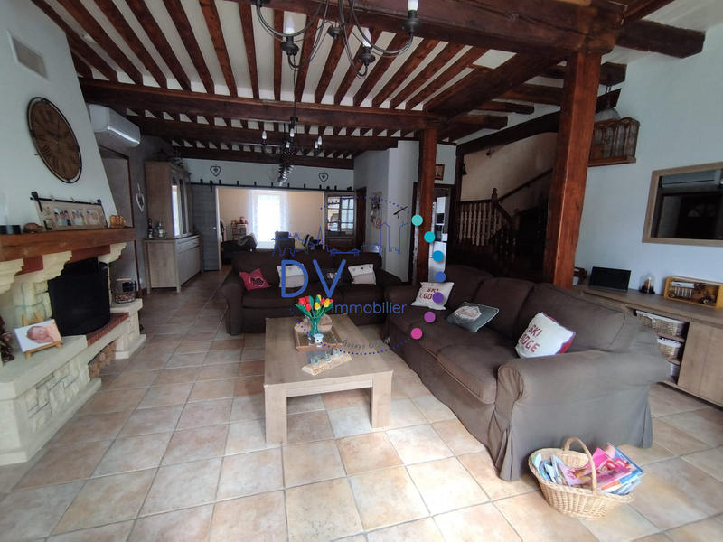 Maison - 221 m² - 9 pièces