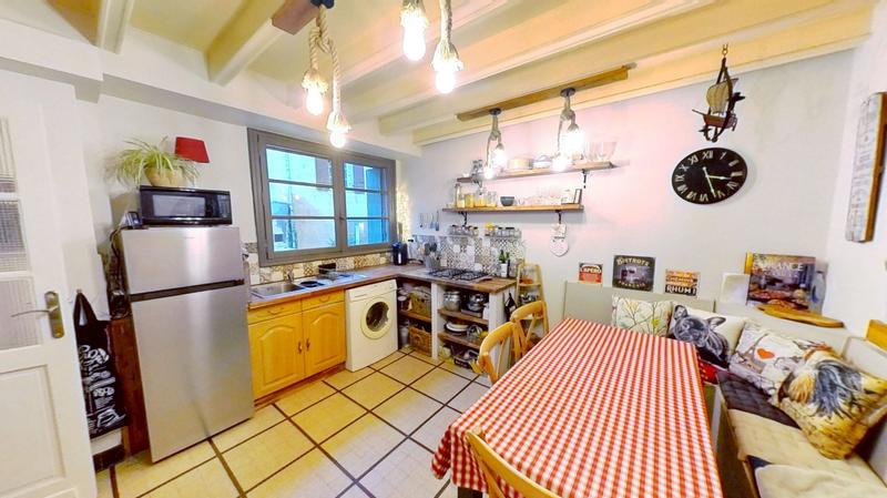 Maison traditionnelle - 183 m² - 10 pièces