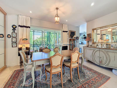 Villa - 180 m² - 6 pièces