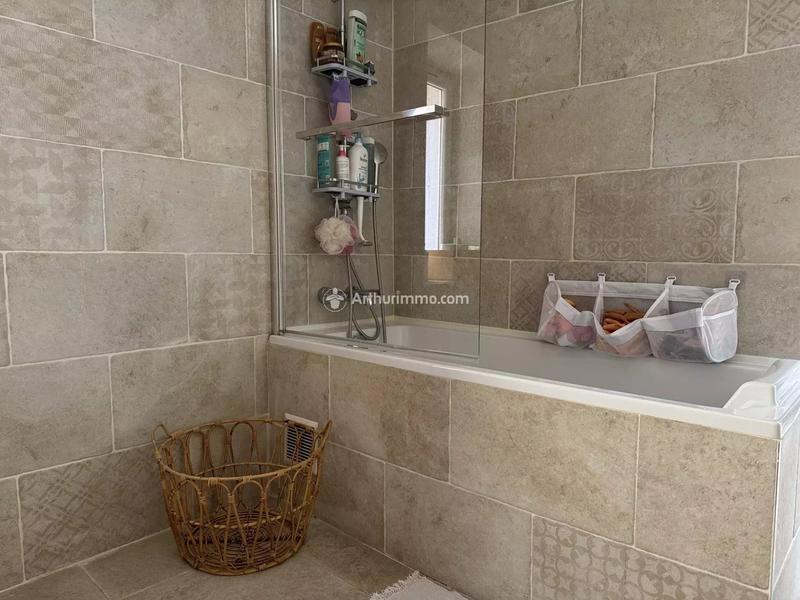 Maison - 95 m² - 4 pièces