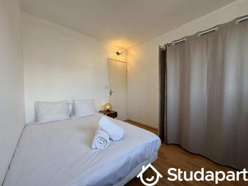 Chambre - 12 m² - 1 pièce