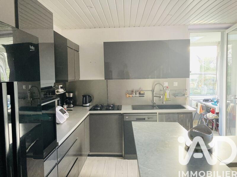 Maison de village - 94 m² - 4 pièces