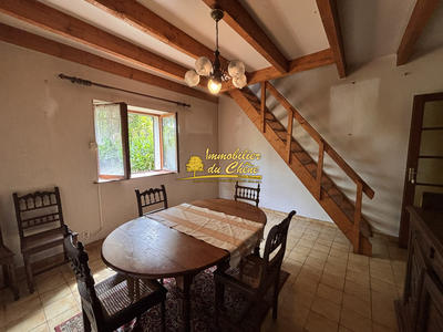 Maison - 219 m² - 8 pièces