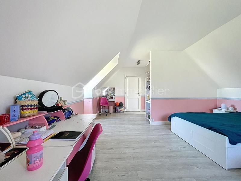 Maison - 188 m² - 8 pièces